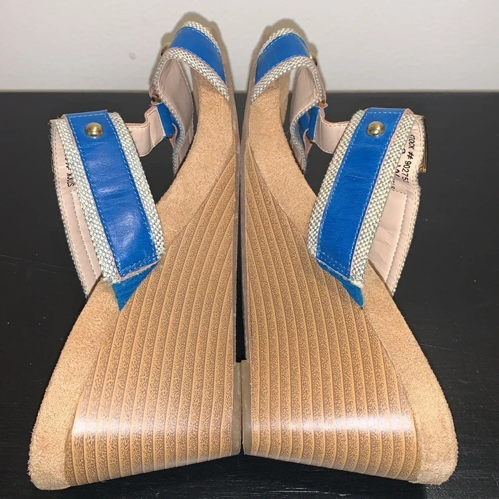 AJ‎ Valenci Wedge Heel Sandals.  Size 8 Wide.